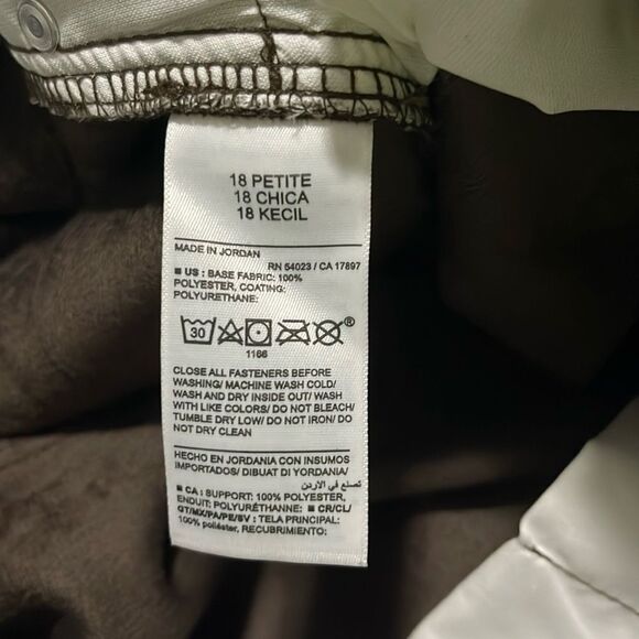 NWT- Old Navy- 2 tall, 18P & 30+. High Waist Faux Leather Boot Cut Ankle Pant - Picture 10 of 10